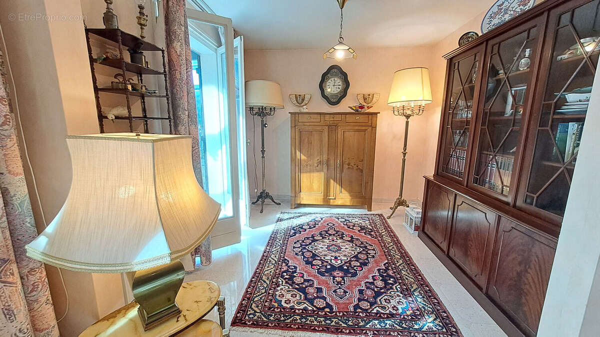 Maison à SAINT-REMY-LES-CHEVREUSE