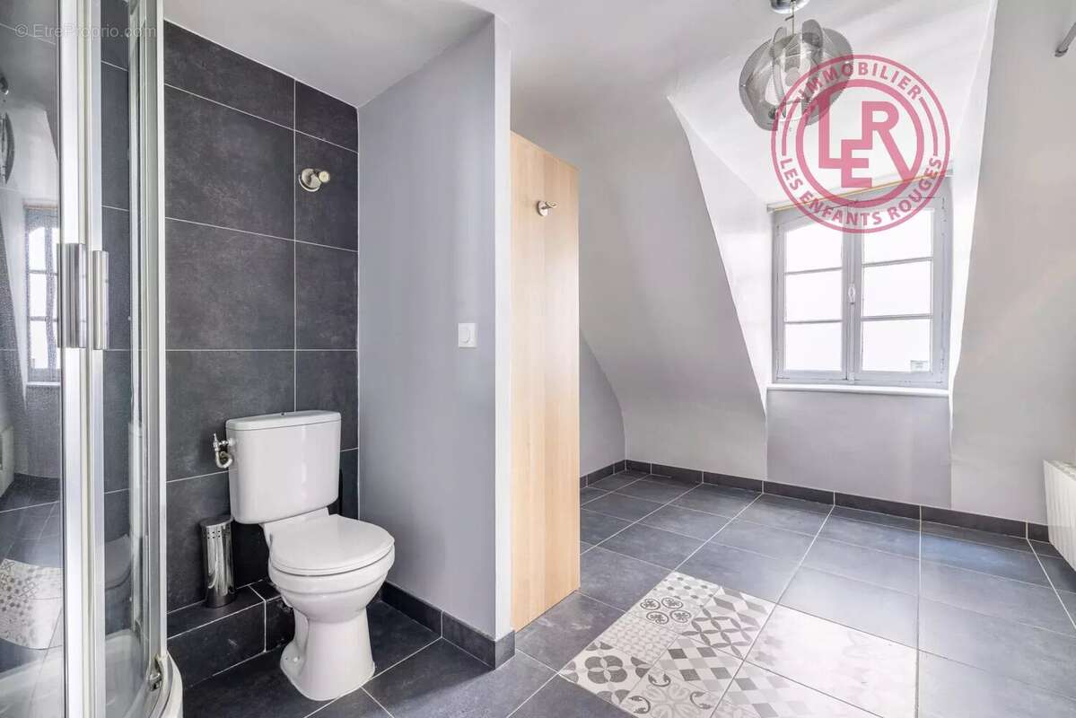 Appartement à PARIS-8E