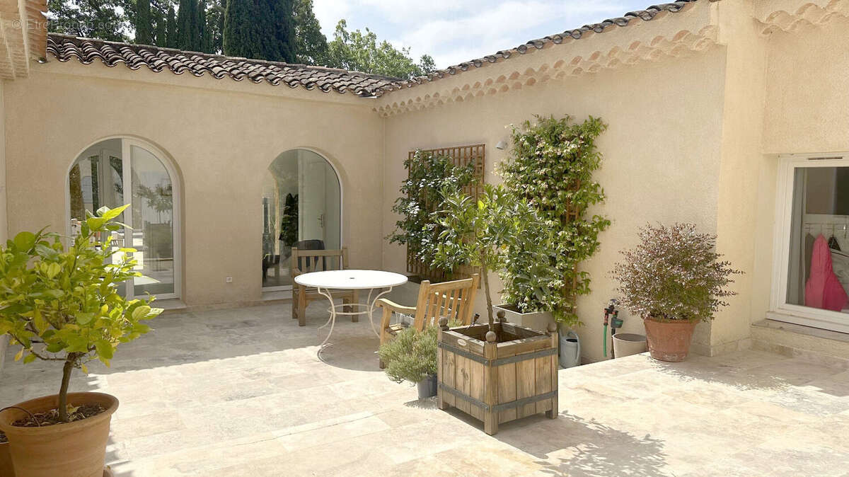 Maison à AIX-EN-PROVENCE