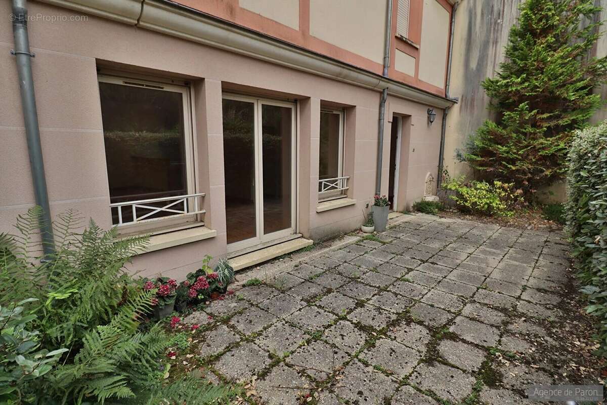 Appartement à VERRIERES-LE-BUISSON