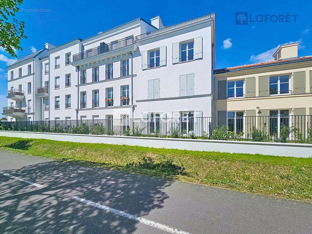 Appartement à SERRIS