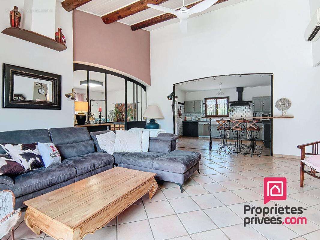 Maison à SAINT-MAXIMIN-LA-SAINTE-BAUME