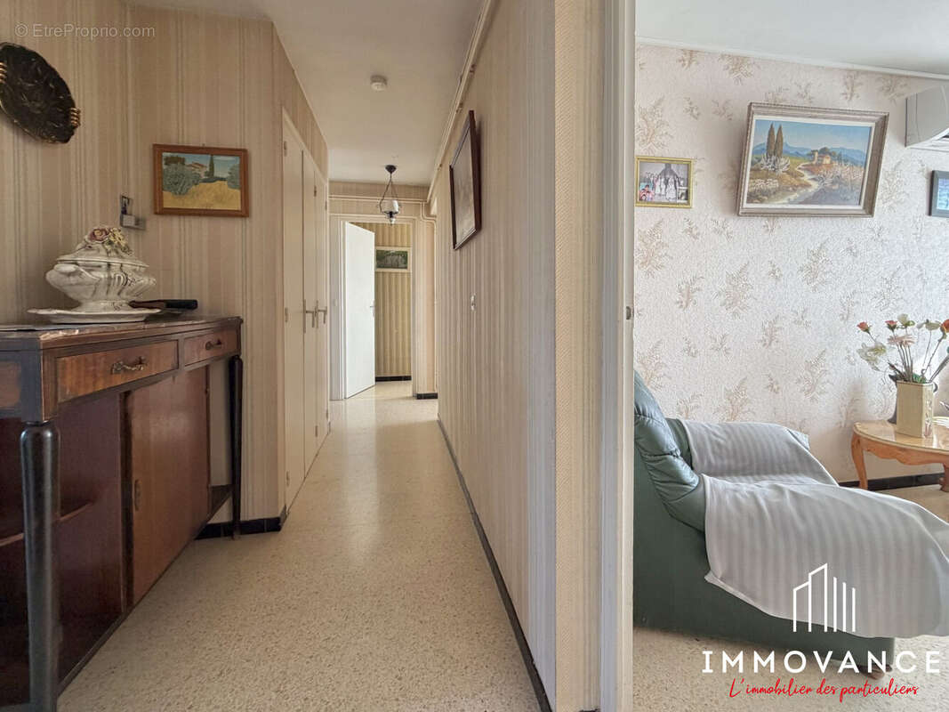 Appartement à LATTES