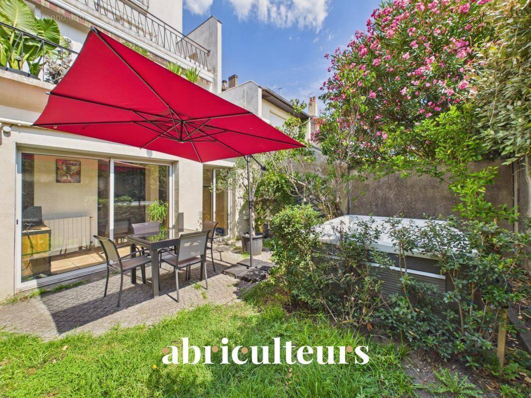Appartement à BORDEAUX