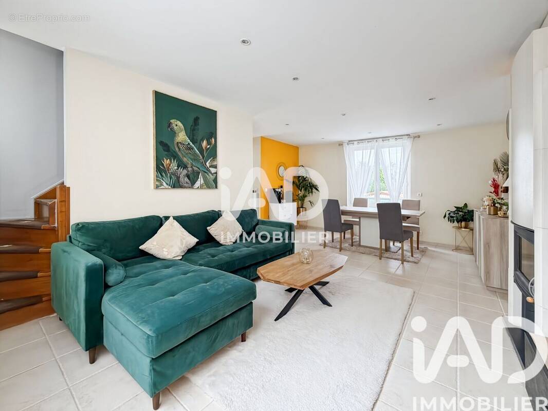 Photo 1 - Maison à NEUILLY-PLAISANCE