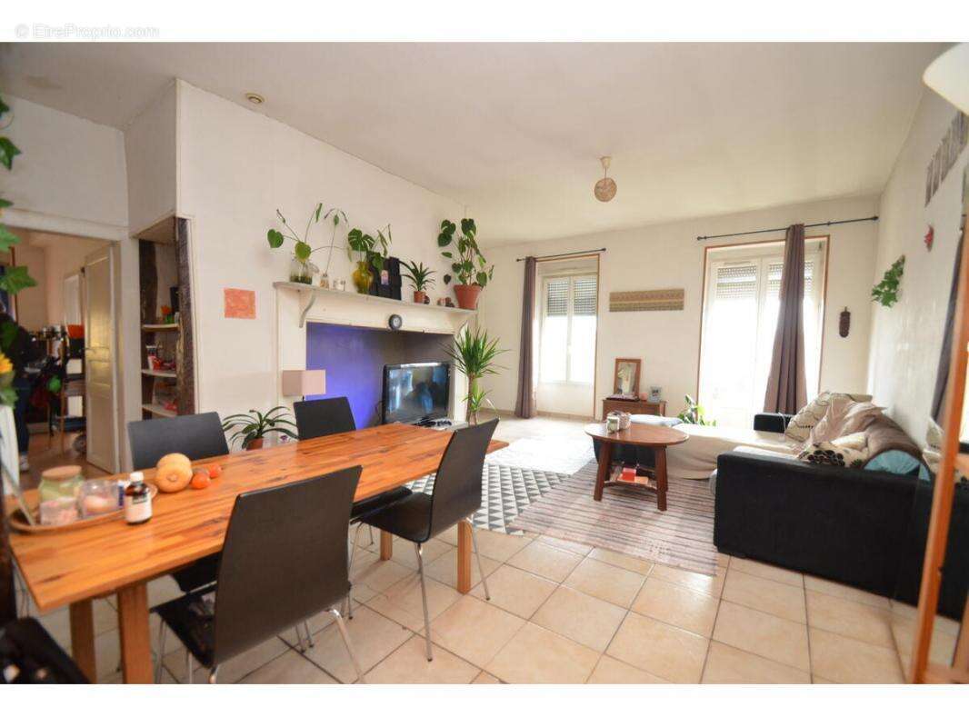 Appartement à CASTELNAU-D&#039;AUZAN