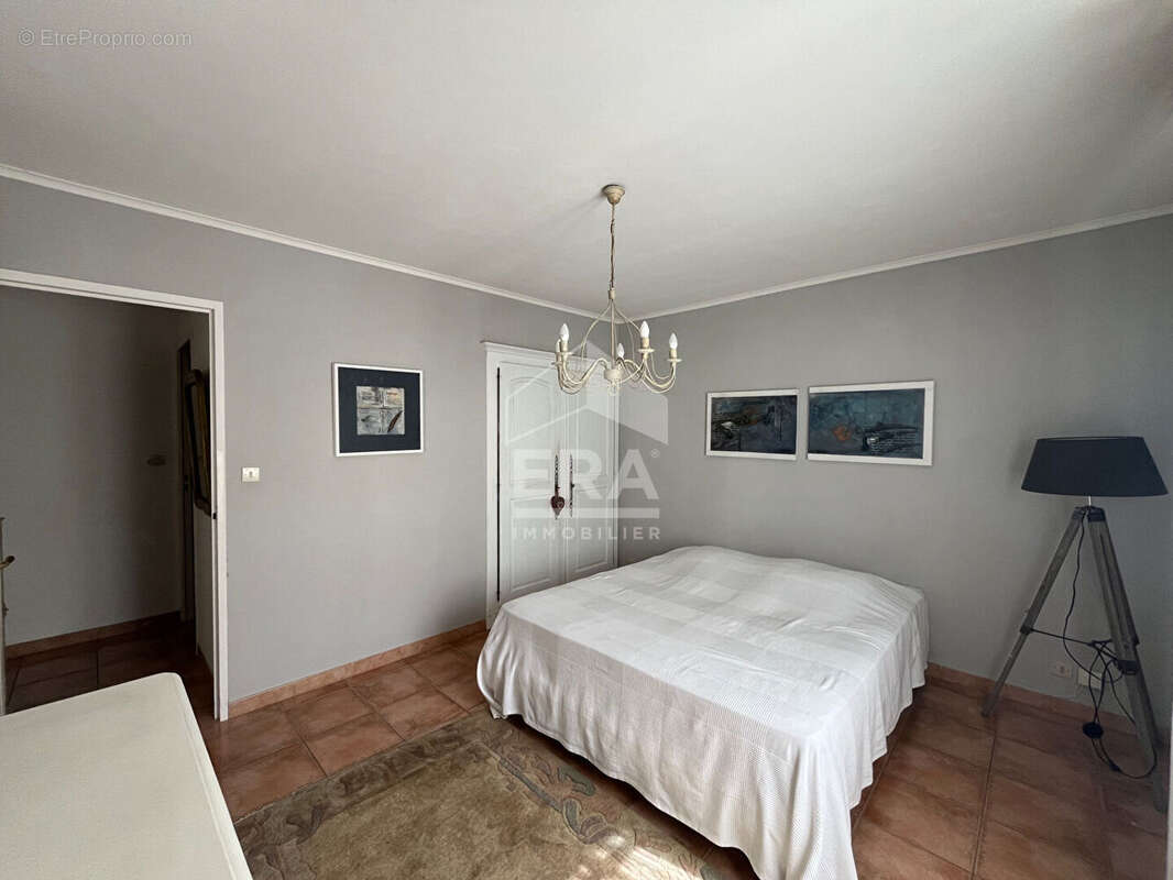 Maison à CHATEAUNEUF-LES-MARTIGUES