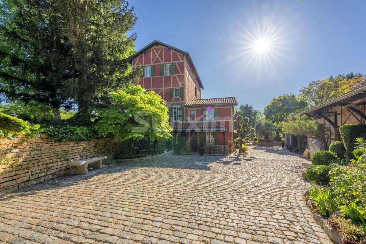 Maison à VILLEFRANCHE-SUR-SAONE