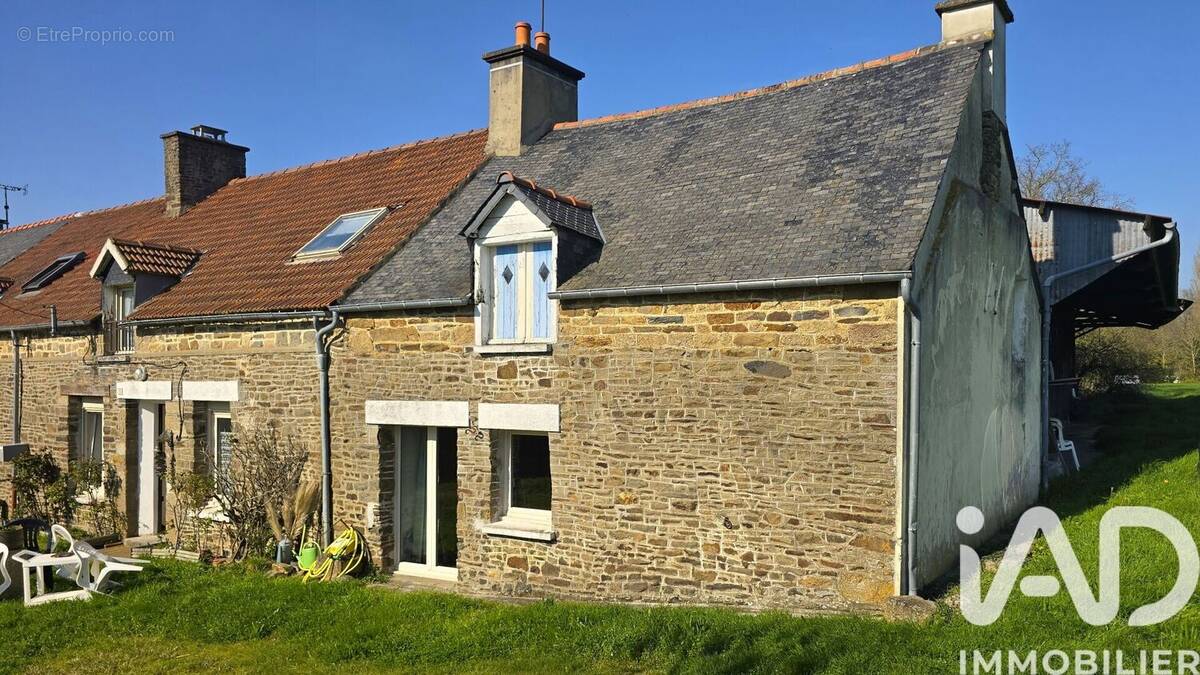 Photo 1 - Maison à LA BOUSSAC