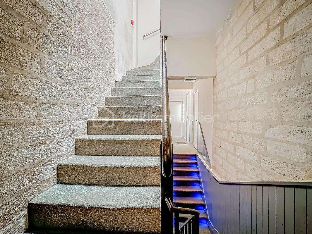 *** Immeuble de 280m2 anciennement Hotel à PALAVAS *** - photo 9