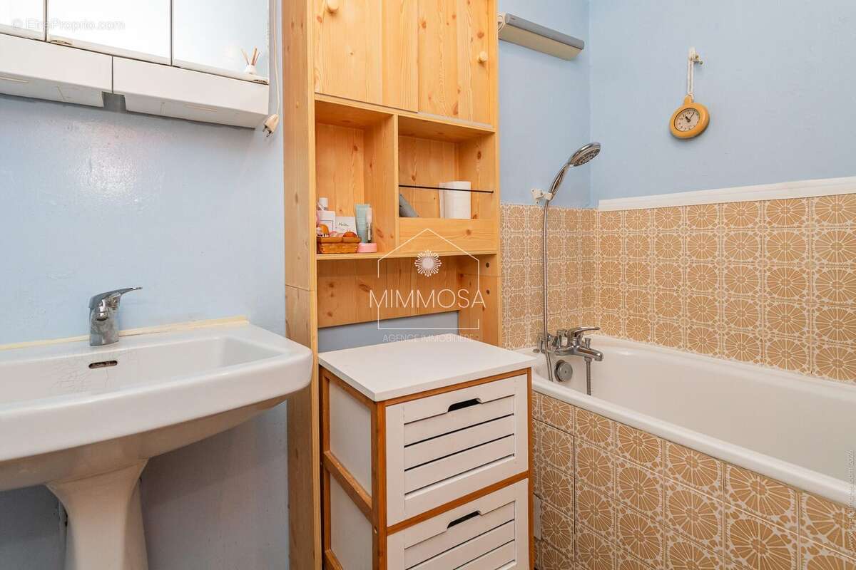 Appartement à LES PAVILLONS-SOUS-BOIS