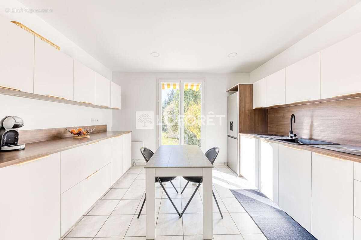 Maison à OZOIR-LA-FERRIERE