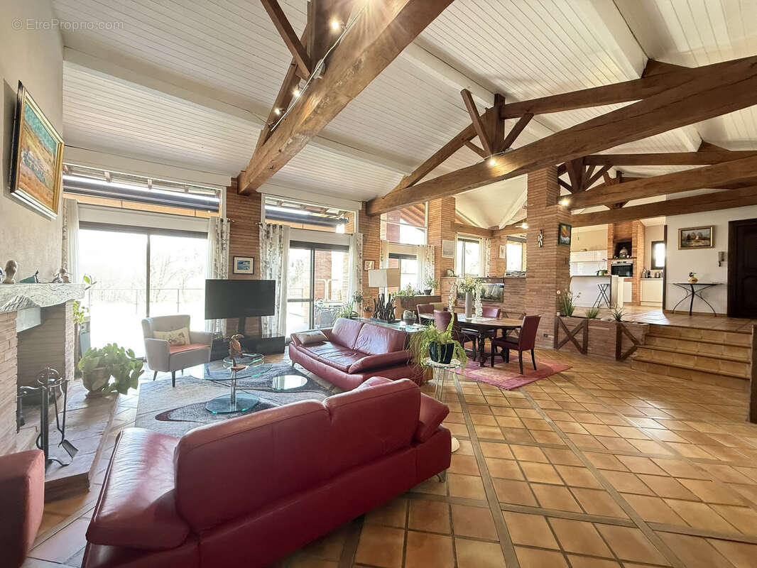 Maison à VIGOULET-AUZIL