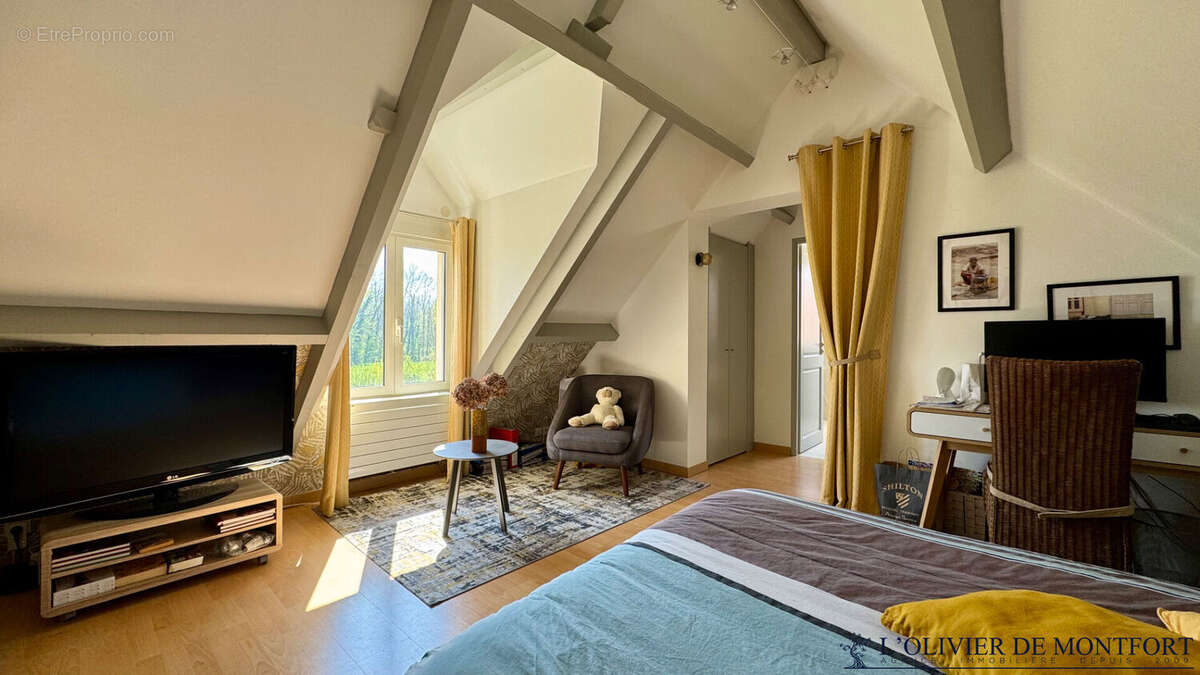 Maison à MONTFORT-L'AMAURY