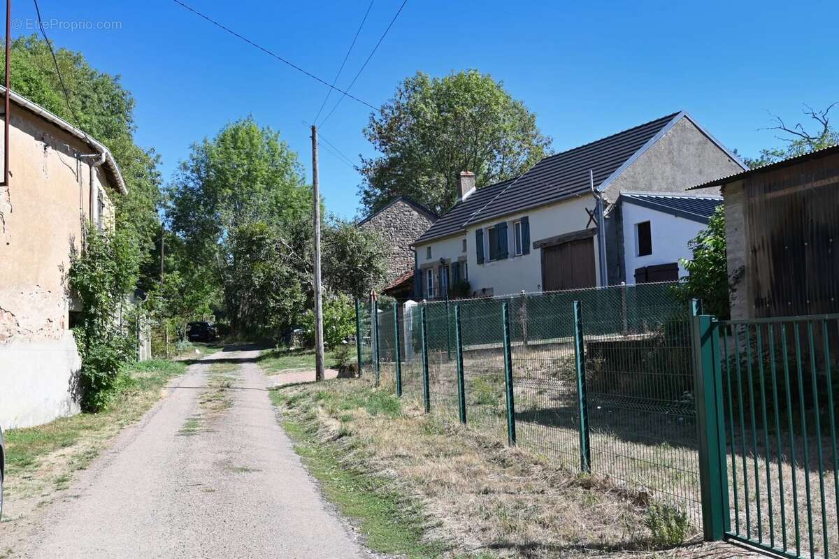 Vente à Saint-Franchy (Nièvre): Maison de village idyllique - photo 61