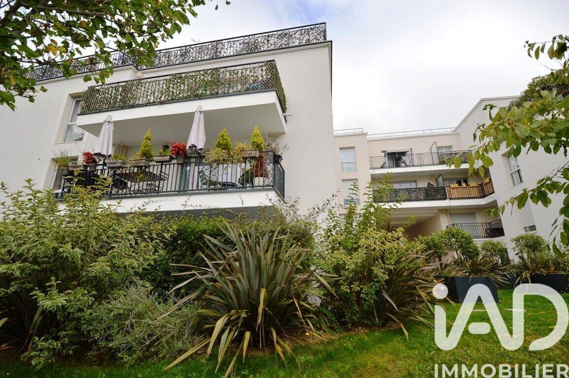 Photo 1 - Appartement à CHEVILLY-LARUE