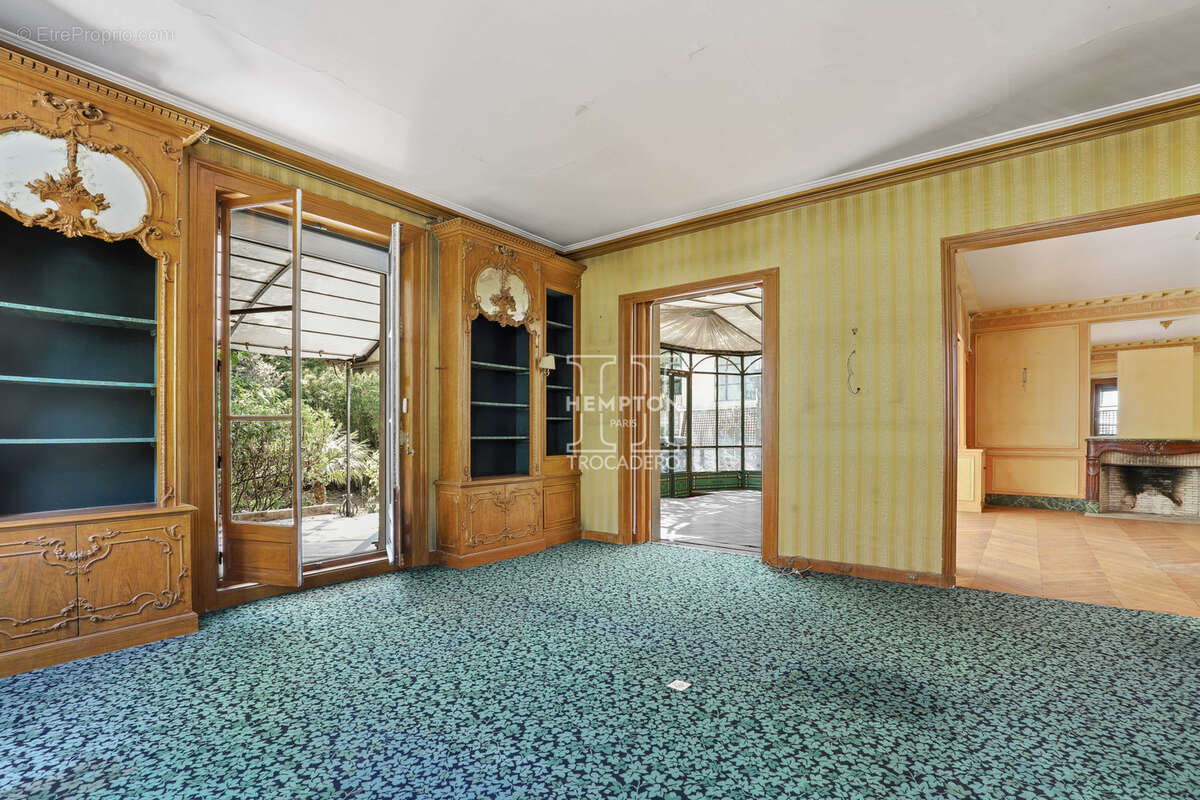 Paris xvi • passy  hôtel particulier sur 5 niveaux avec potentiel de toit-terrasse - photo 10