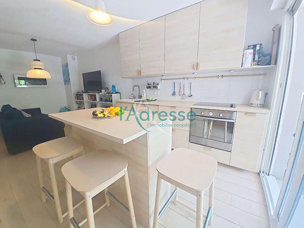 Appartement  2 pièce 38m² +  RDJ 70m² et parking - photo 2