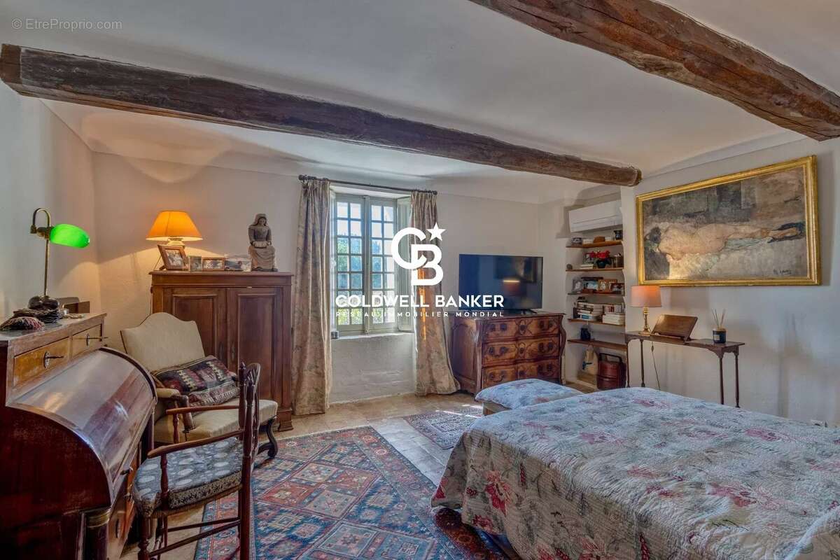 Maison à LA GARDE-FREINET