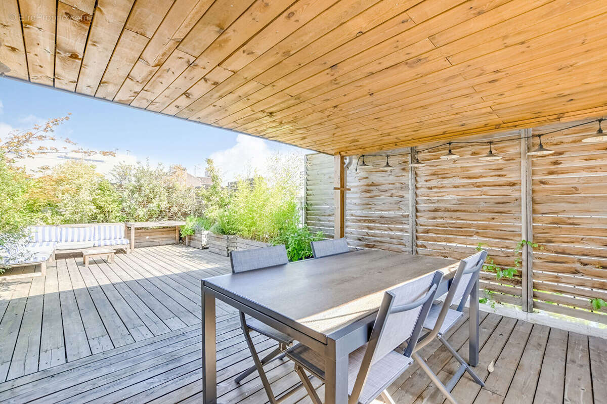 Appartement à PARIS-19E