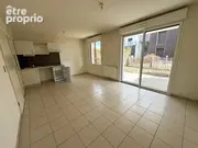 Photo 1 - Appartement à BEAUZELLE