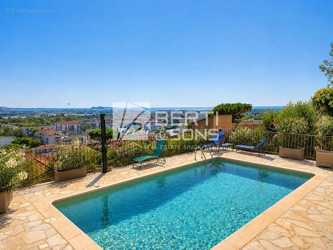 Appartement 3 pièces 65 m² · à Mandelieu-la-Napoule · 65 m² · 499 000 €