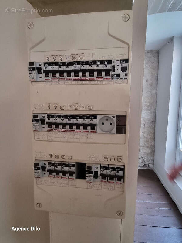 Appartement à BRIENON-SUR-ARMANCON