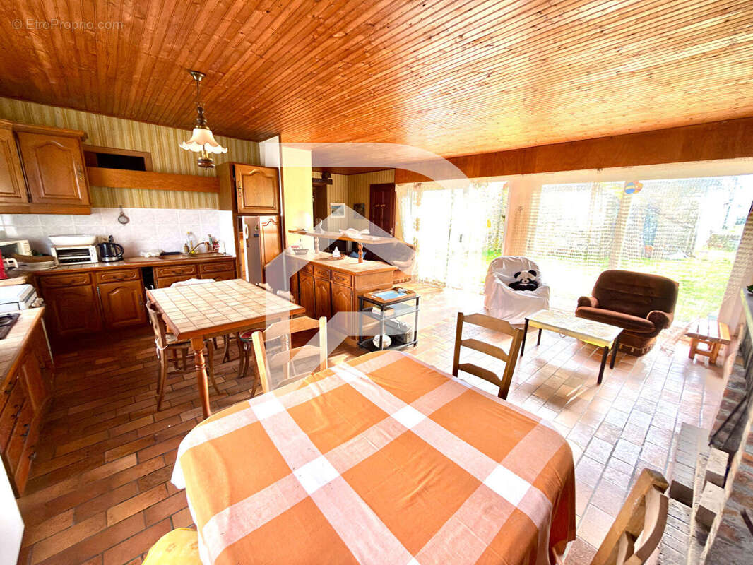 Maison Chassigny  6 pièces - photo 2