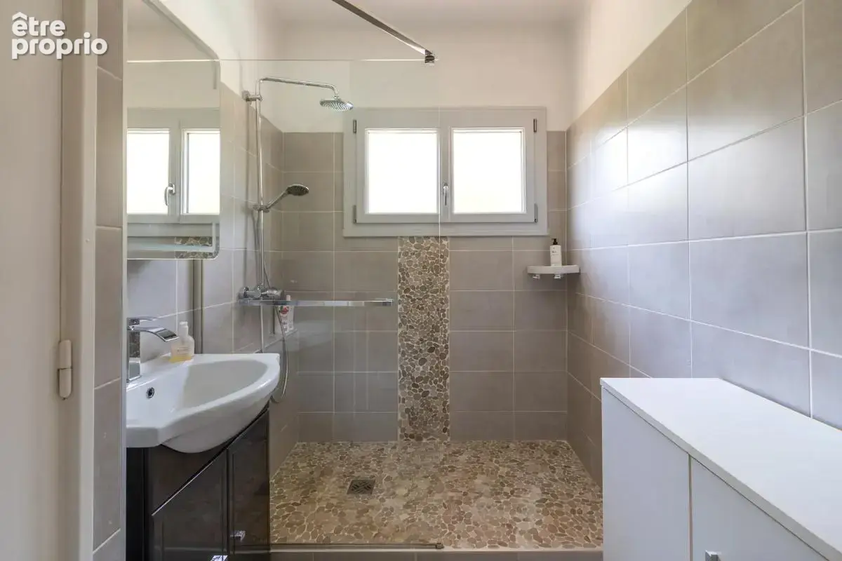 Carcès – villa familiale rénovée avec piscine - photo 8