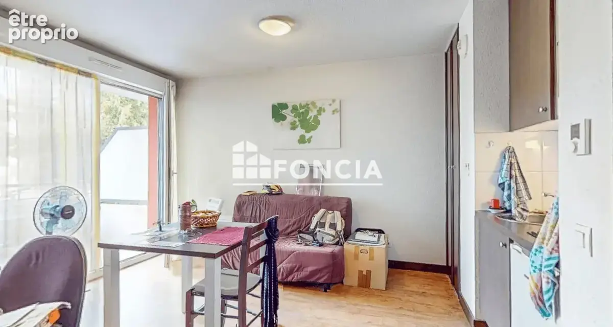Investissement locatif – Résidence Seniors - Voiron (38500) _ LMNP / LMP – Location meublée en résidence avec services - Gestion - photo 2