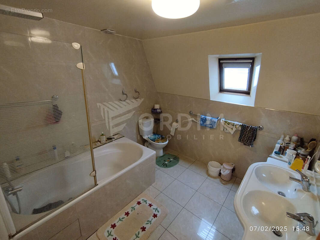 Maison de Ville Charmante au Coeur du Centre Historique d'Auxerre (89) pour 186m² - photo 8