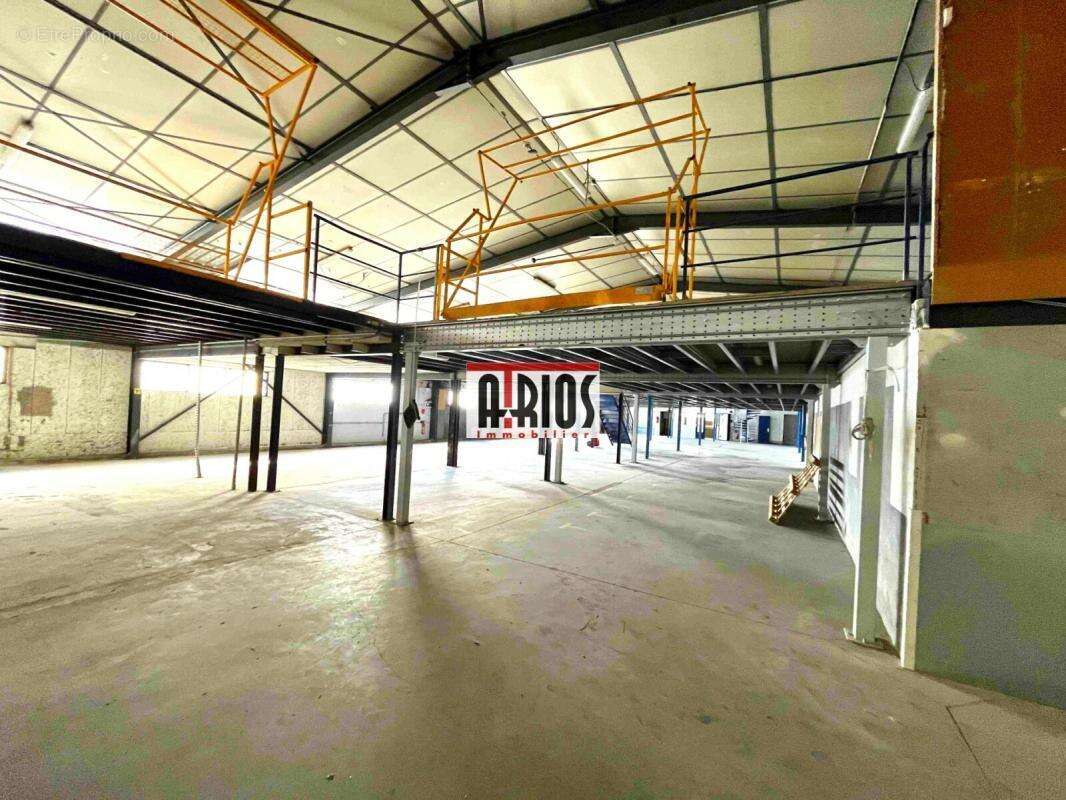 Commerce à LA FARLEDE