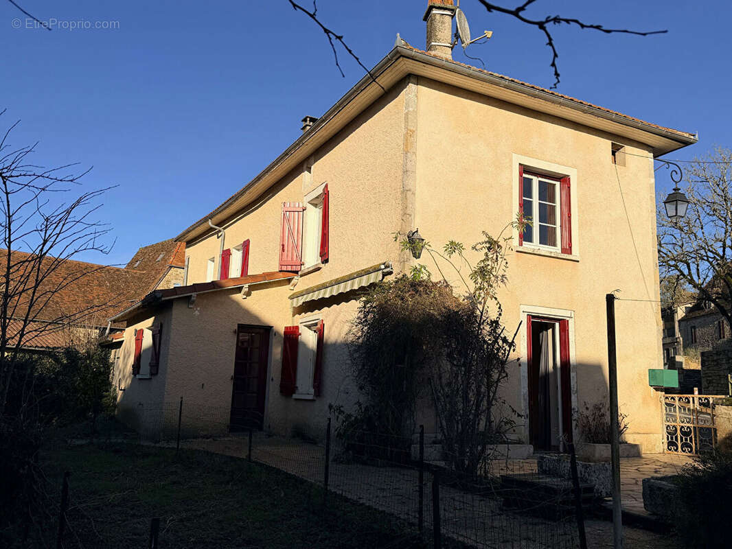 Maison à THEGRA