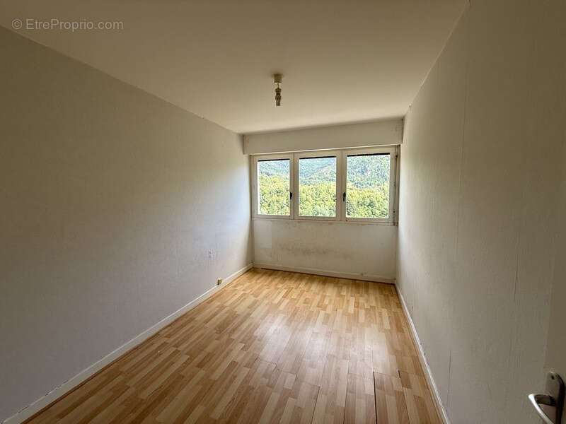 Saint-Claude, Appartement Type 3 avec garage - photo 6