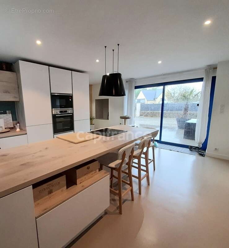 Maison à vendre 5 pièces ERGUE GABERIC (29500)- surface habitable 162.56 m2- 3 chambres - parcelle de 895 m2 - photo 4