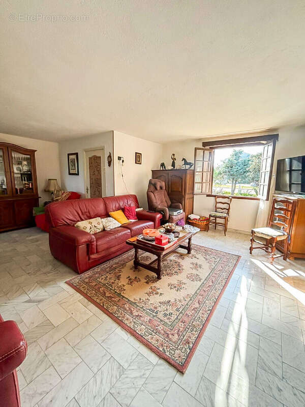 Maison à SAN-GIULIANO