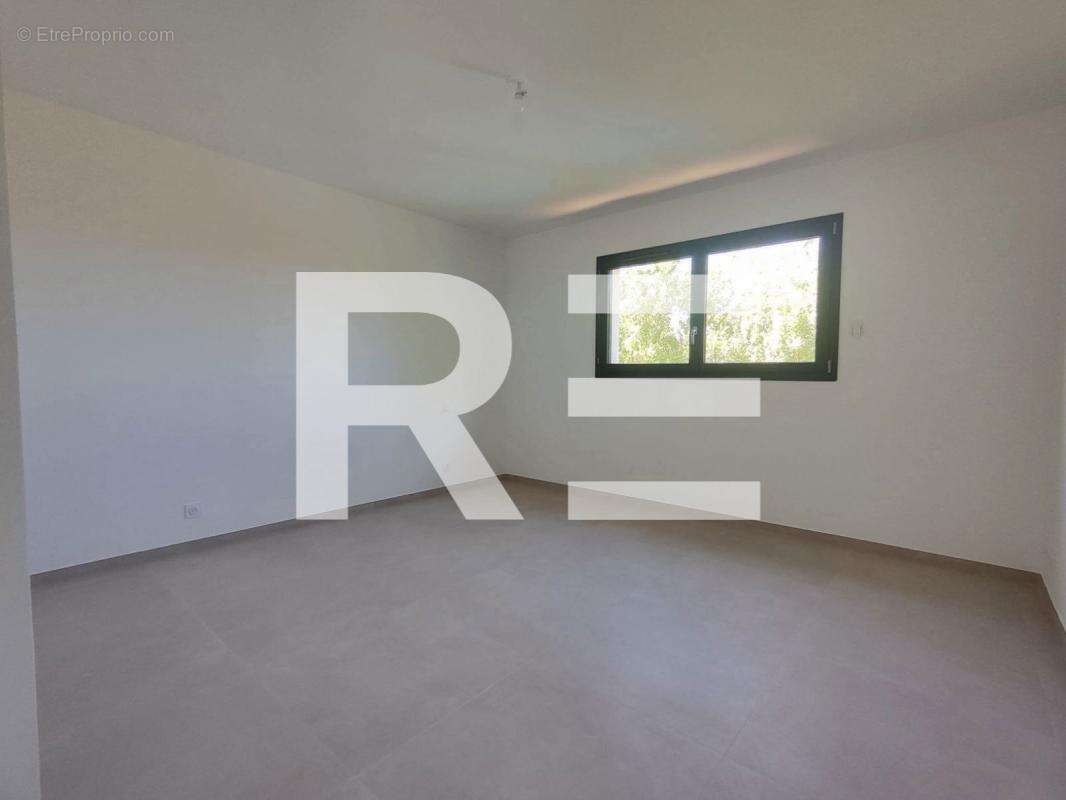 Maison à SAINT-CHRISTOL-LES-ALES