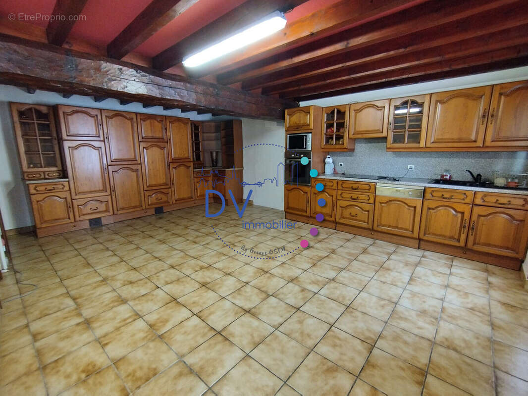Maison 107 m² à Chamelet  - photo 3