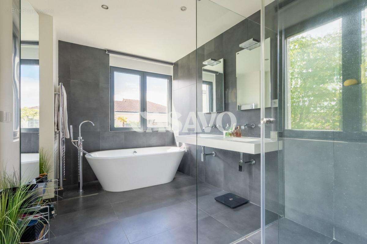 Appartement à RUEIL-MALMAISON