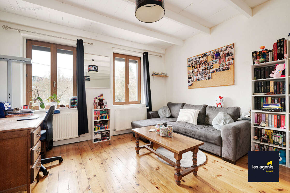 Maison à VELLE-SUR-MOSELLE