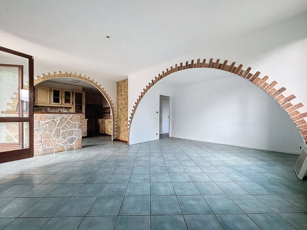 Appartement à CULOZ