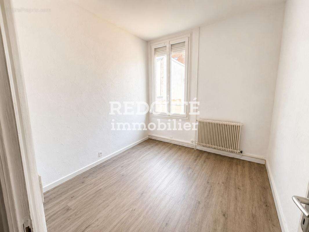 A vendre -proche place luton -appartement duplex cour privee - photo 3