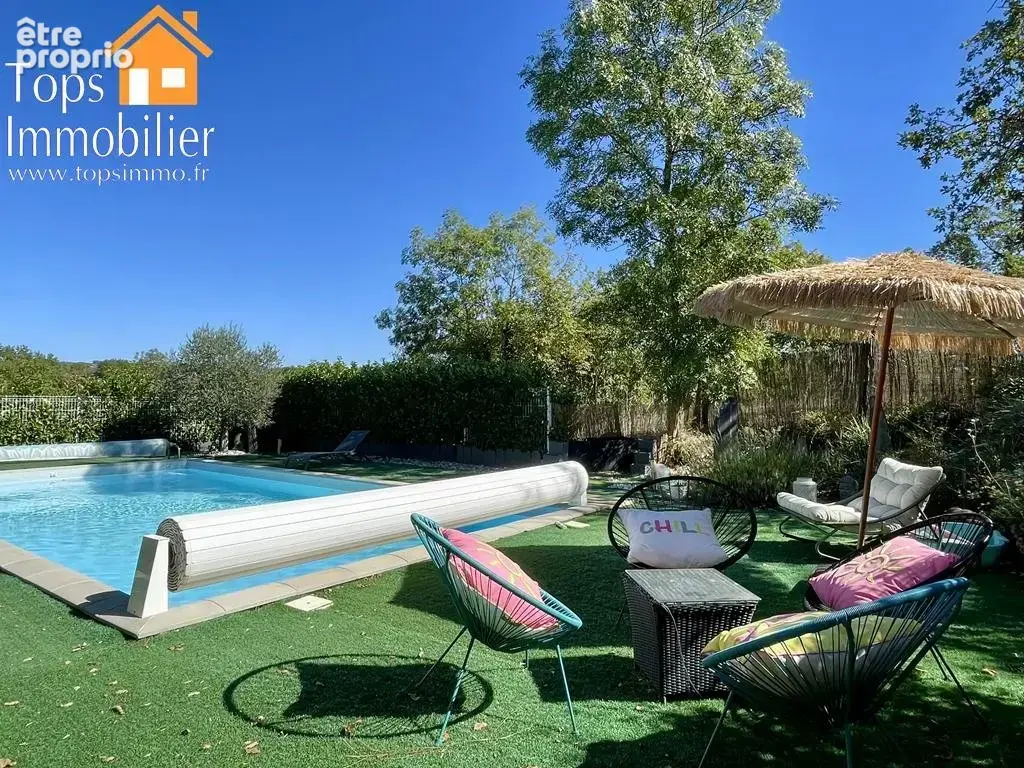 Maison plain-pied sans travaux, avec piscine, deux garages et terrain au calme - photo 5