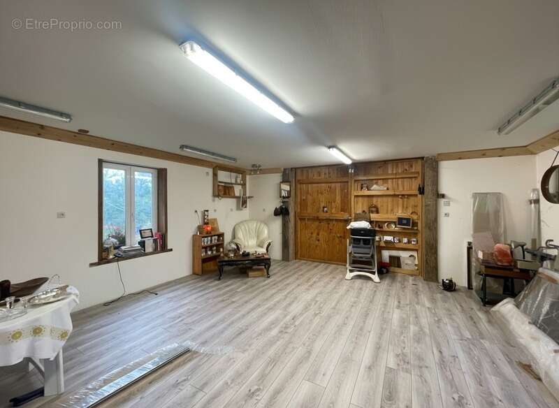 Maison à LURCY-LEVIS