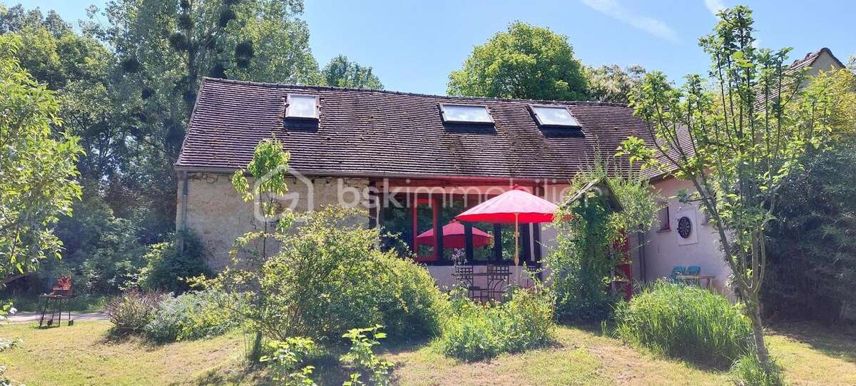 Maison à BEAUNE-LA-ROLANDE