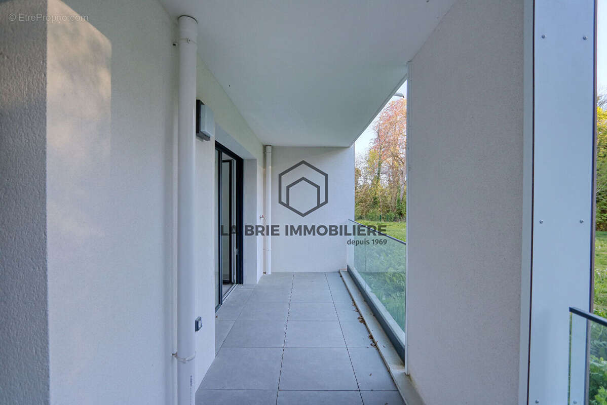 Appartement à RUBELLES