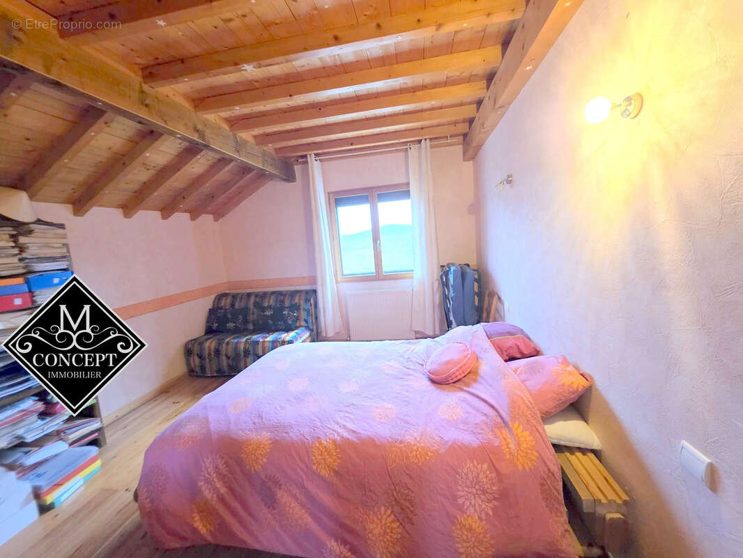 Maison à CHENE-EN-SEMINE