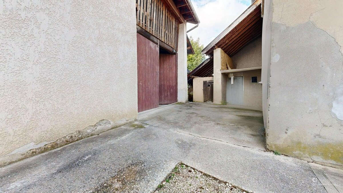 Maison à LES AVENIERES