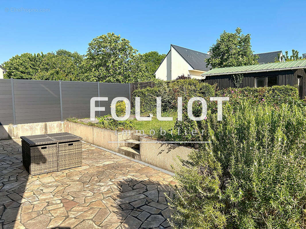 Maison à DRAGEY-RONTHON