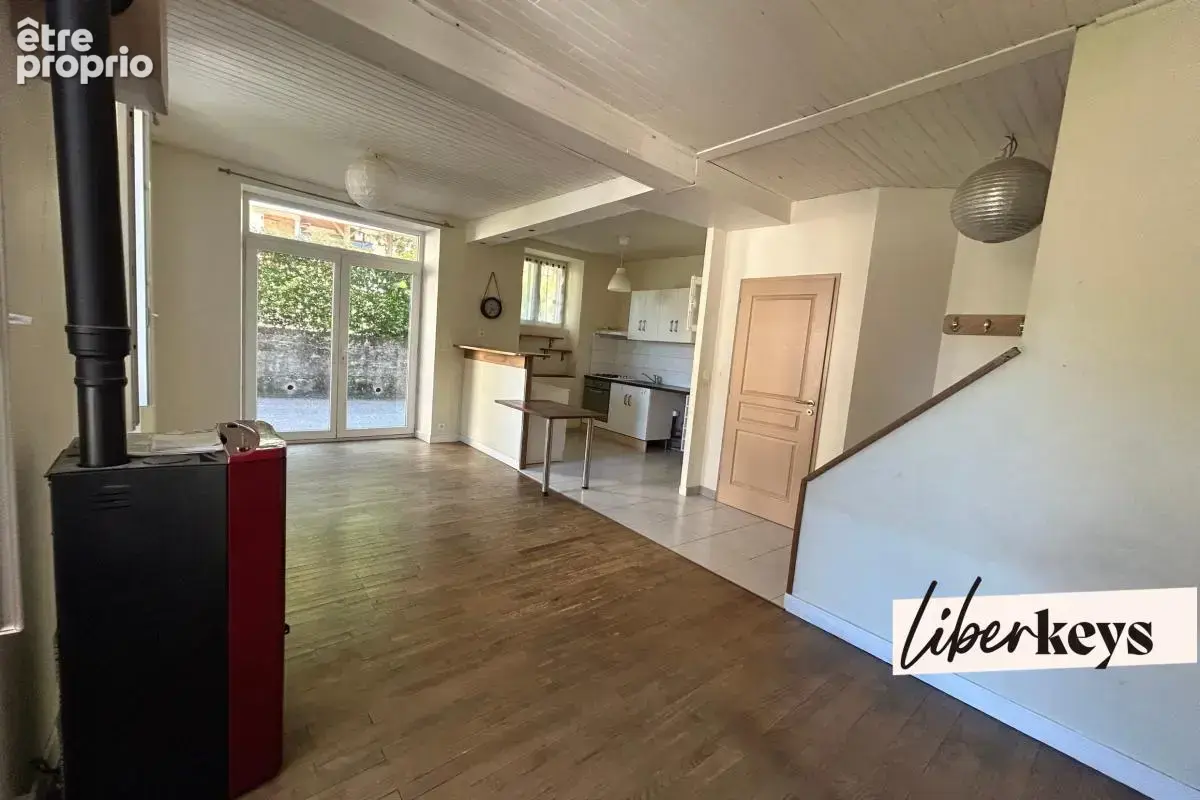 Idéal investissement locatif – Maison de village composée de deux logements loués - photo 2